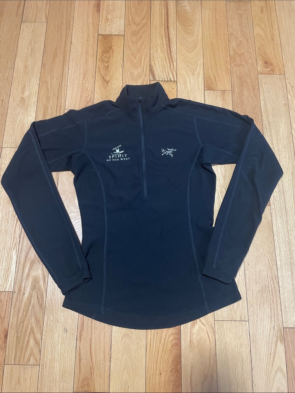 Arc'teryx Black Women's Half-Zip Pullover Top